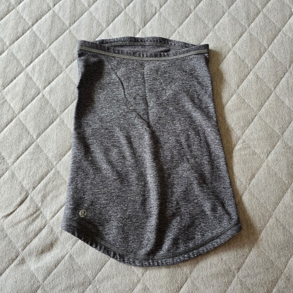 Lululemon Gray Neck Warmer Full coverage neck warmer Running outdoors